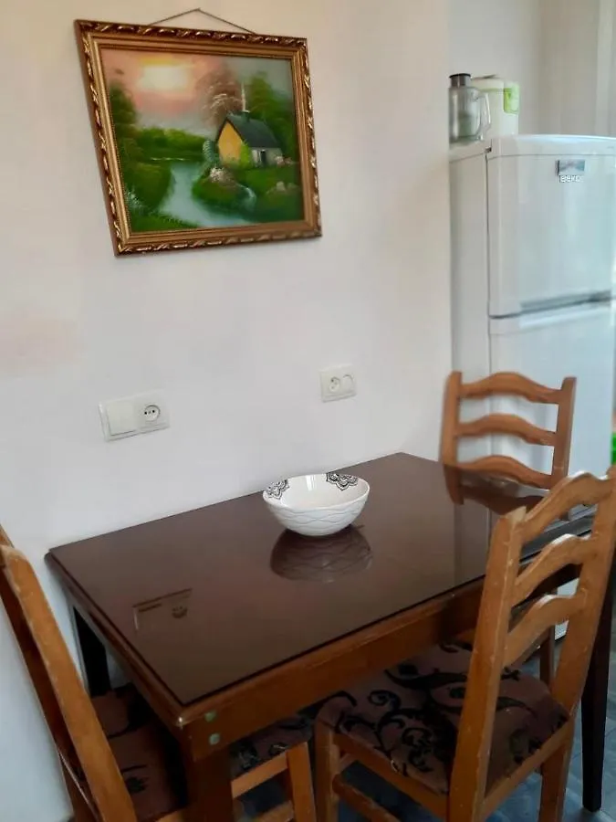 דירות באטומי Nargo'S House 0*,